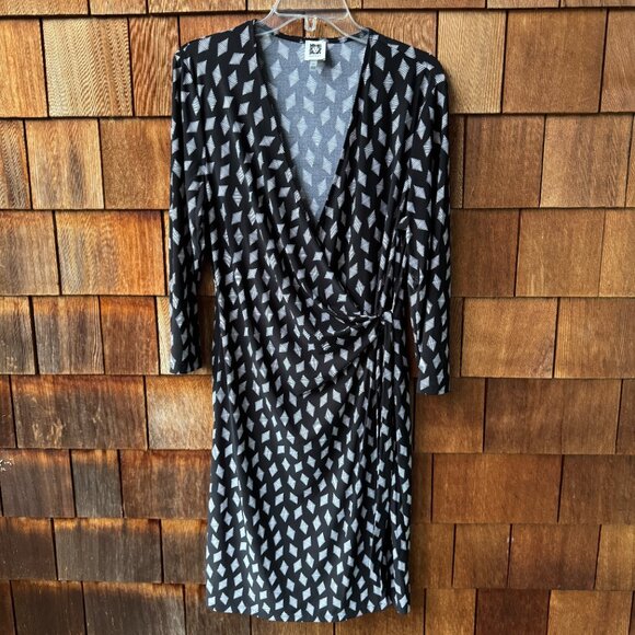 Anne Klein Black/White Geometric Print Stretch Knit Faux Wrap Dress - Women's 16 - Picture 2 of 10